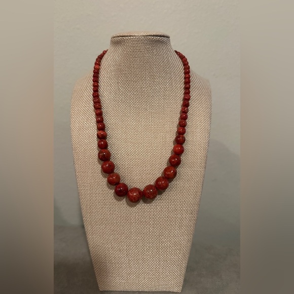 Red coral graduated bead necklace by Jay King - Picture 2 of 14